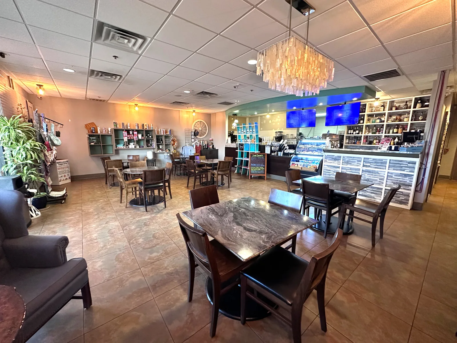 Honeycutt Coffee Cafe & Wine Bar, photo 3