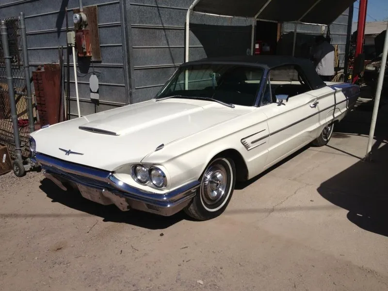 Compton Motors, photo 2