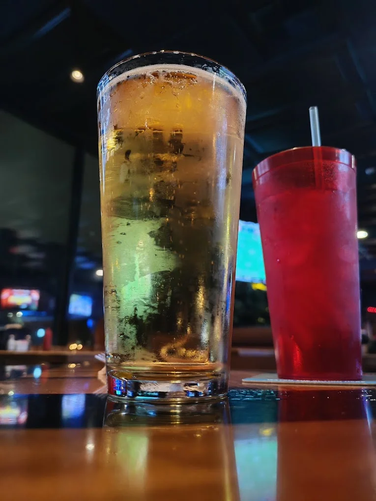 Hob Nob Sports Grill, photo 3